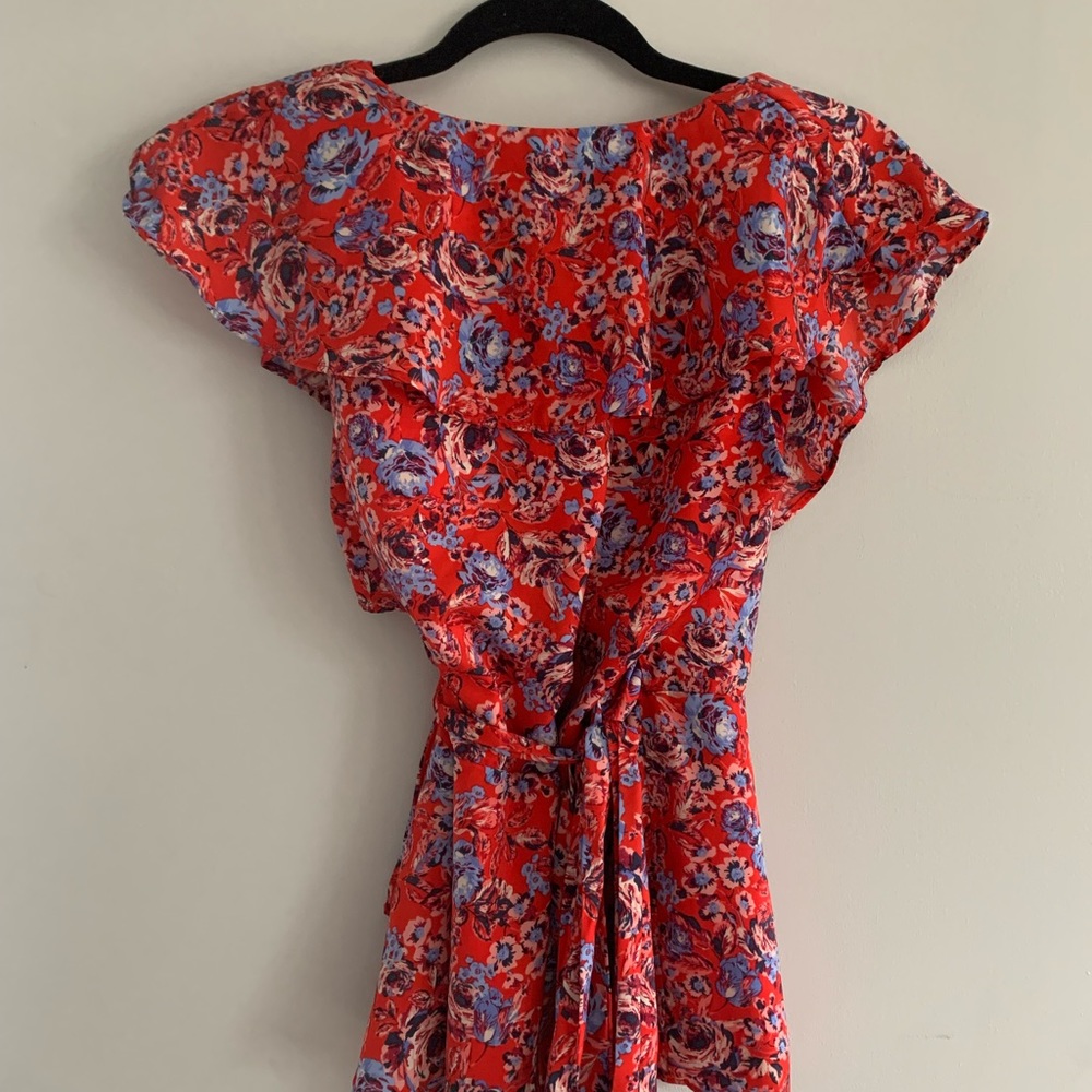Red wrap shirt - Picture 2 of 2